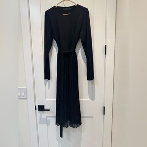 Elegant Black Long Sleeve Dress